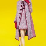 Mary Katrantzou türkíz mintás ruha divat kabát